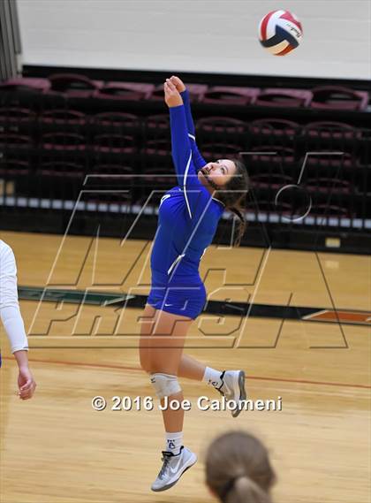 Thumbnail 3 in MacArthur [Douglas] vs Clemens (NEISD Invitational) photogallery.