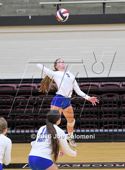 Thumbnail 3 in MacArthur [Douglas] vs Clemens (NEISD Invitational) photogallery.