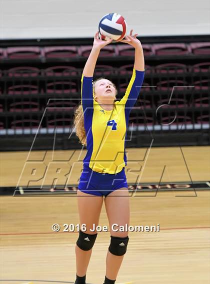 Thumbnail 3 in MacArthur [Douglas] vs Clemens (NEISD Invitational) photogallery.
