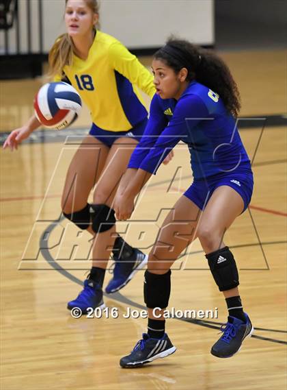 Thumbnail 3 in MacArthur [Douglas] vs Clemens (NEISD Invitational) photogallery.