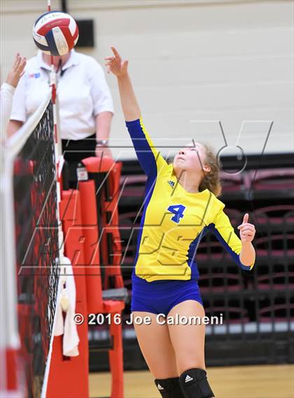 Thumbnail 3 in MacArthur [Douglas] vs Clemens (NEISD Invitational) photogallery.