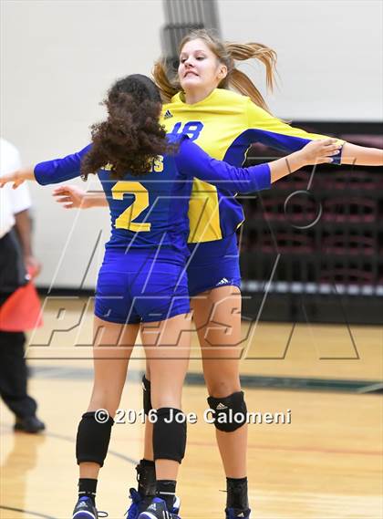 Thumbnail 3 in MacArthur [Douglas] vs Clemens (NEISD Invitational) photogallery.