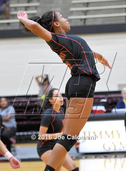 Thumbnail 1 in Roosevelt [Theodore] vs Stevens [John Paul] (Littleton Gym) photogallery.