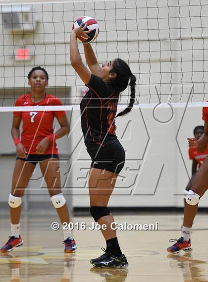 Thumbnail 3 in Roosevelt [Theodore] vs Stevens [John Paul] (Littleton Gym) photogallery.