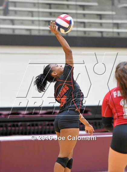 Thumbnail 3 in Roosevelt [Theodore] vs Stevens [John Paul] (Littleton Gym) photogallery.