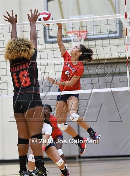 Thumbnail 2 in Roosevelt [Theodore] vs Stevens [John Paul] (Littleton Gym) photogallery.