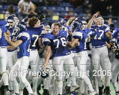 Thumbnail 2 in Pullman vs Archbishop Murphy (2A State Final) photogallery.
