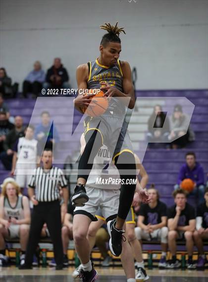 Thumbnail 2 in Roy vs. Riverton (Riverton Holiday Tournament) photogallery.