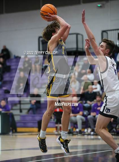 Thumbnail 3 in Roy vs. Riverton (Riverton Holiday Tournament) photogallery.