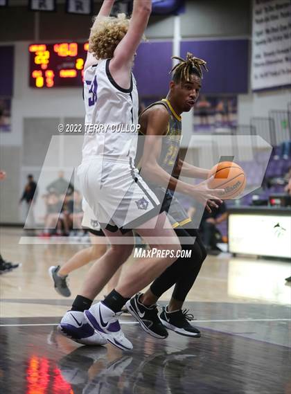 Thumbnail 1 in Roy vs. Riverton (Riverton Holiday Tournament) photogallery.