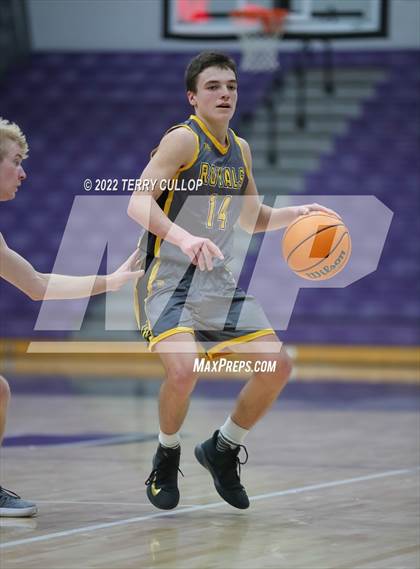 Thumbnail 1 in Roy vs. Riverton (Riverton Holiday Tournament) photogallery.