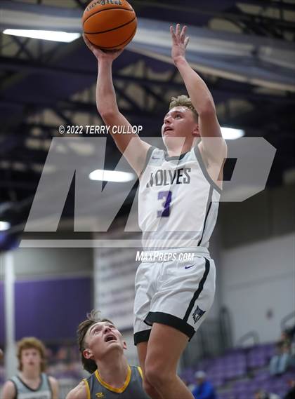 Thumbnail 1 in Roy vs. Riverton (Riverton Holiday Tournament) photogallery.
