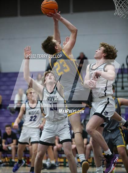 Thumbnail 2 in Roy vs. Riverton (Riverton Holiday Tournament) photogallery.