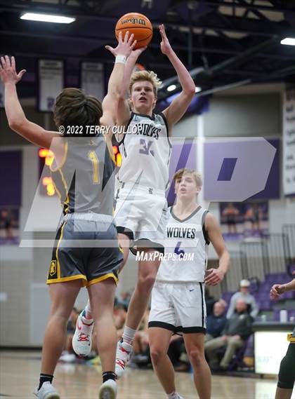 Thumbnail 2 in Roy vs. Riverton (Riverton Holiday Tournament) photogallery.