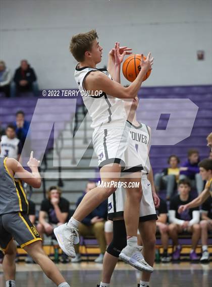 Thumbnail 3 in Roy vs. Riverton (Riverton Holiday Tournament) photogallery.