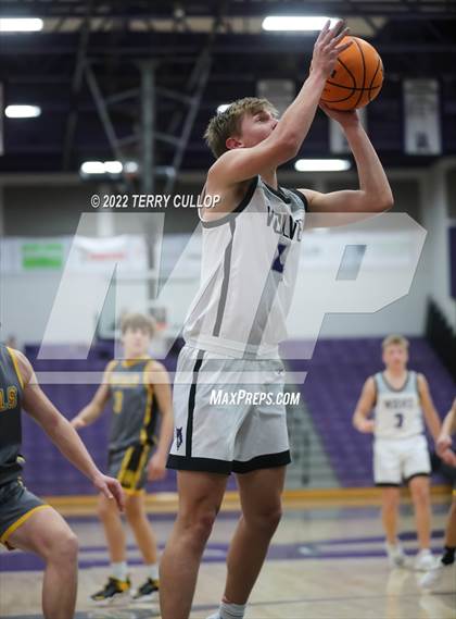 Thumbnail 3 in Roy vs. Riverton (Riverton Holiday Tournament) photogallery.