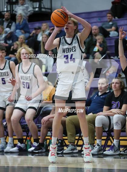Thumbnail 3 in Roy vs. Riverton (Riverton Holiday Tournament) photogallery.