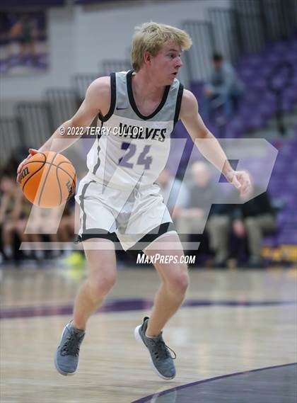 Thumbnail 1 in Roy vs. Riverton (Riverton Holiday Tournament) photogallery.