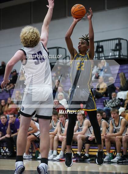 Thumbnail 3 in Roy vs. Riverton (Riverton Holiday Tournament) photogallery.