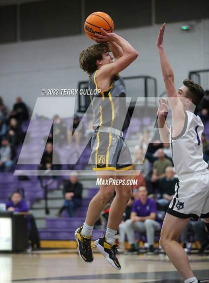 Thumbnail 1 in Roy vs. Riverton (Riverton Holiday Tournament) photogallery.
