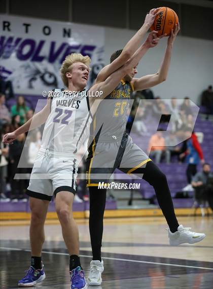Thumbnail 2 in Roy vs. Riverton (Riverton Holiday Tournament) photogallery.