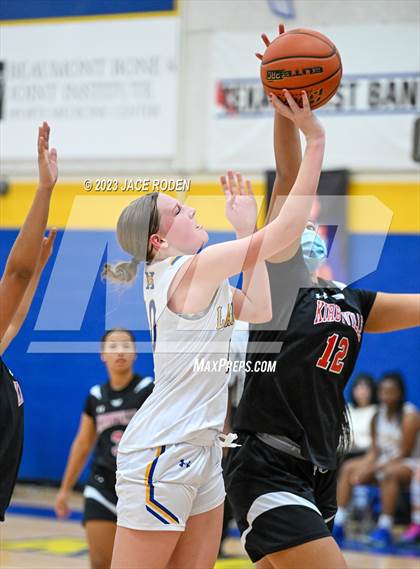 Thumbnail 1 in Kirbyville @ Kelly Catholic photogallery.