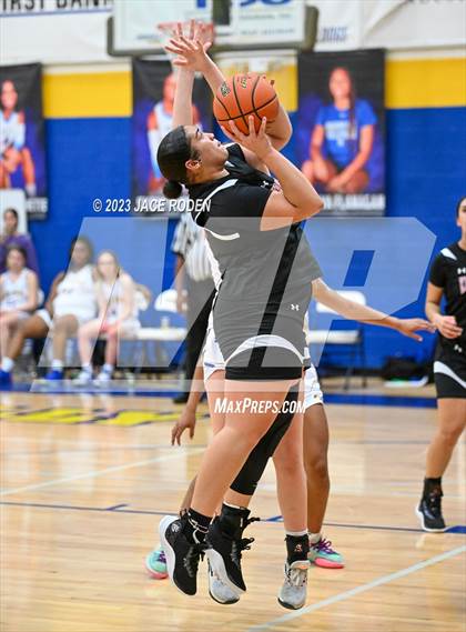 Thumbnail 3 in Kirbyville @ Kelly Catholic photogallery.