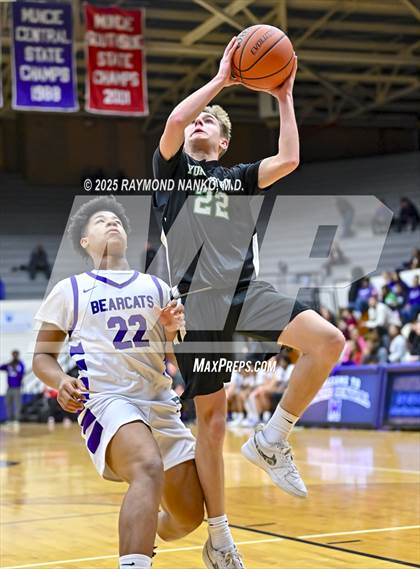 Thumbnail 3 in Yorktown @ Muncie Central photogallery.