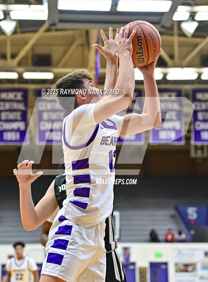 Thumbnail 1 in Yorktown @ Muncie Central photogallery.