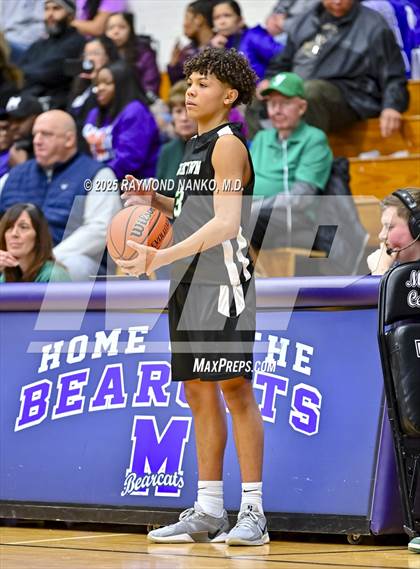 Thumbnail 1 in Yorktown @ Muncie Central photogallery.