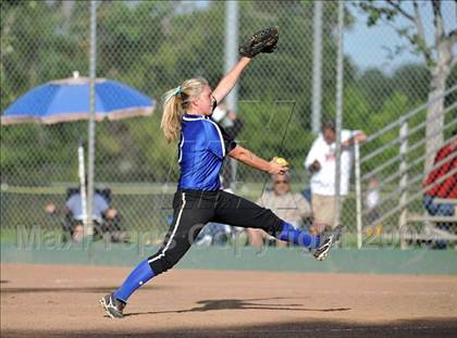 Thumbnail 1 in Oak Ridge vs. Rocklin (CIF SJS Playoffs) photogallery.