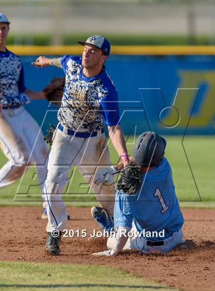 Thumbnail 3 in Prospect v. Highland Park (IHSA 4A Regional Semifinal) photogallery.