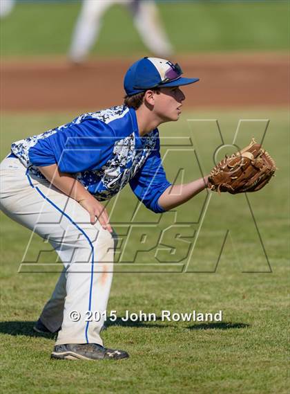 Thumbnail 3 in Prospect v. Highland Park (IHSA 4A Regional Semifinal) photogallery.