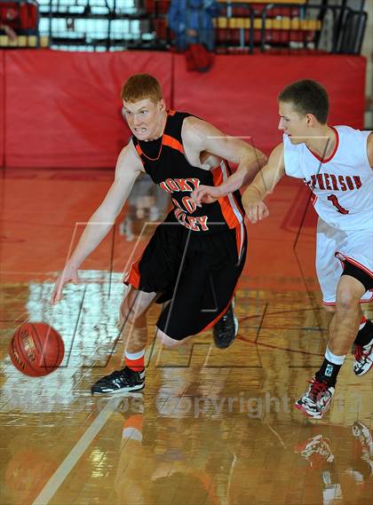 Thumbnail 2 in Smoky Valley vs. McPherson photogallery.