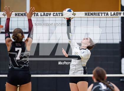 Thumbnail 3 in Vernon @ Henrietta photogallery.