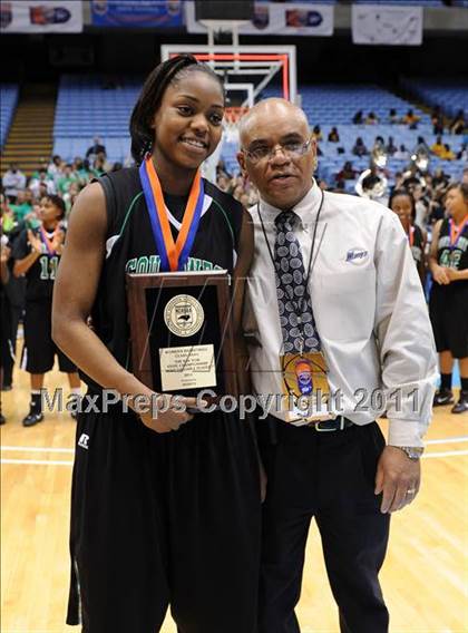 Thumbnail 3 in Millbrook vs. Southwest Guilford (NCHSAA 4A Final) photogallery.
