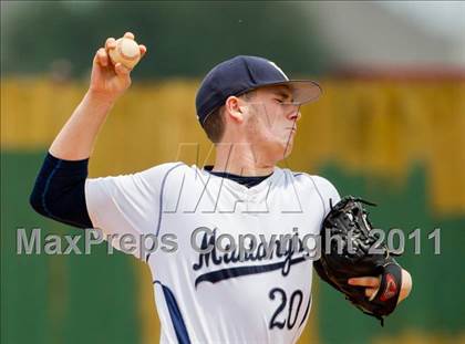 Thumbnail 3 in Santa Fe vs. Lamar Consolidated (UIL 4A Region III Quarterfinals) photogallery.