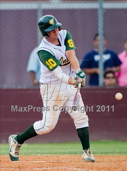 Thumbnail 3 in Santa Fe vs. Lamar Consolidated (UIL 4A Region III Quarterfinals) photogallery.