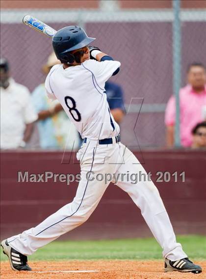 Thumbnail 3 in Santa Fe vs. Lamar Consolidated (UIL 4A Region III Quarterfinals) photogallery.