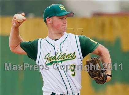 Thumbnail 1 in Santa Fe vs. Lamar Consolidated (UIL 4A Region III Quarterfinals) photogallery.