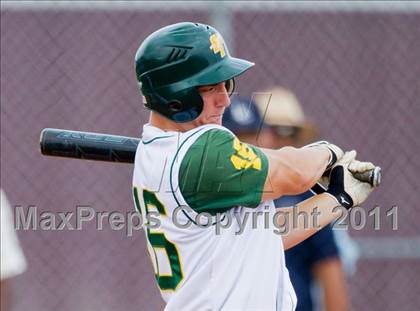 Thumbnail 2 in Santa Fe vs. Lamar Consolidated (UIL 4A Region III Quarterfinals) photogallery.