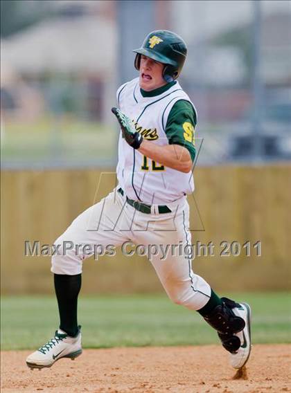 Thumbnail 3 in Santa Fe vs. Lamar Consolidated (UIL 4A Region III Quarterfinals) photogallery.