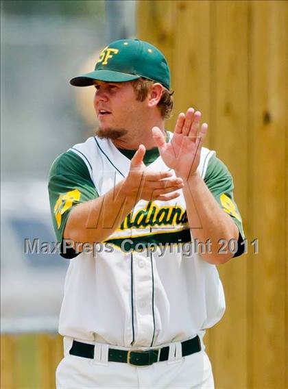 Thumbnail 3 in Santa Fe vs. Lamar Consolidated (UIL 4A Region III Quarterfinals) photogallery.