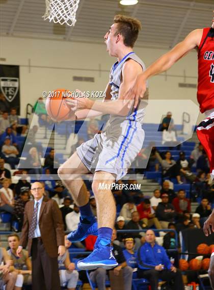 Thumbnail 2 in Santa Margarita vs. Centennial (Rolling Hills Prep State Preview) photogallery.