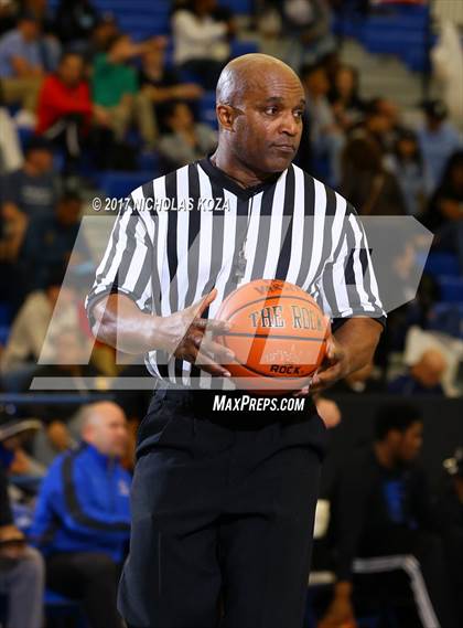 Thumbnail 3 in Santa Margarita vs. Centennial (Rolling Hills Prep State Preview) photogallery.