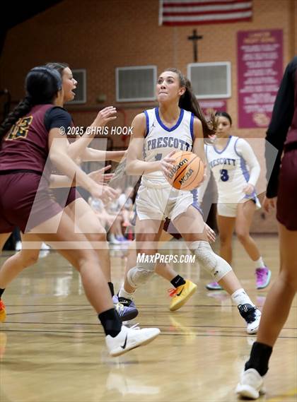 Thumbnail 1 in Nogales vs Prescott (Salpointe Cactus Clash) photogallery.