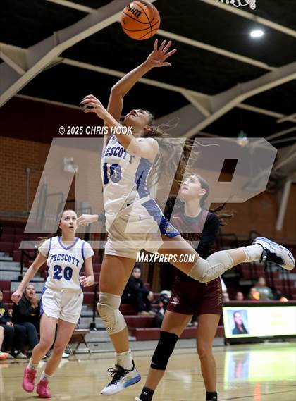 Thumbnail 2 in Nogales vs Prescott (Salpointe Cactus Clash) photogallery.