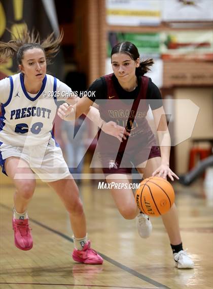 Thumbnail 3 in Nogales vs Prescott (Salpointe Cactus Clash) photogallery.