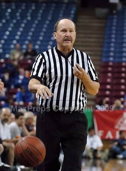 Thumbnail 2 in Carondelet vs. Oak Ridge (CIF NorCal D2 Final) photogallery.