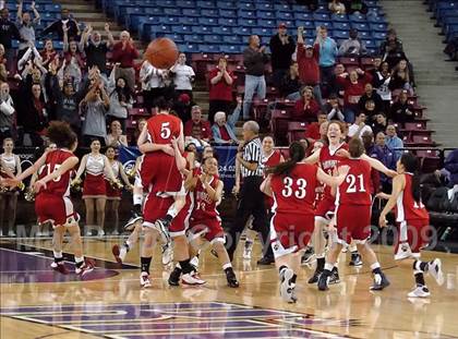Thumbnail 1 in Carondelet vs. Oak Ridge (CIF NorCal D2 Final) photogallery.